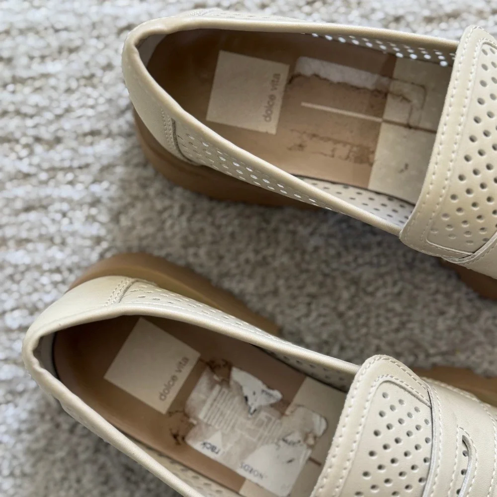Dolce‎ Vita Ersula Perforated Loafer SLIP ON Beige Women 9 FAUX LEATHER CHUNKY